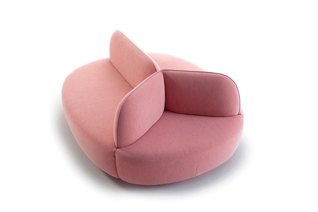 La Isla seating by Swedish design studio Note for Sancal, seen here in seductive ‘Millennial Pink’. 
