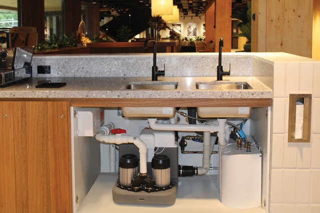 The Sanicom 2 enabled the installation of kitchenettes and coffee stations.