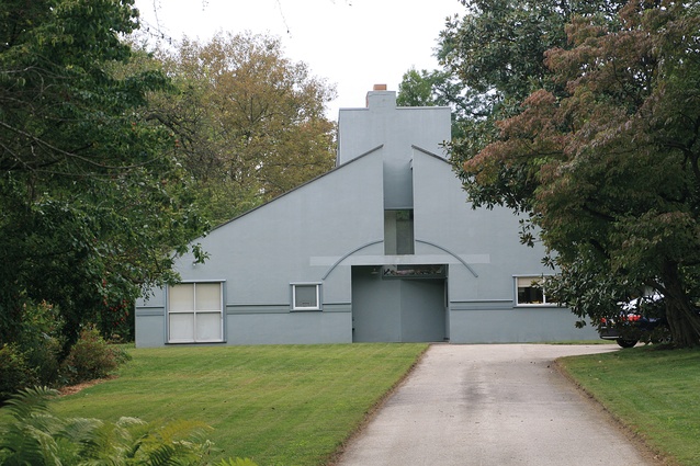 Kiwi architect Peter Parkes visited the Vanna Venturi House on a recent trip to the States.