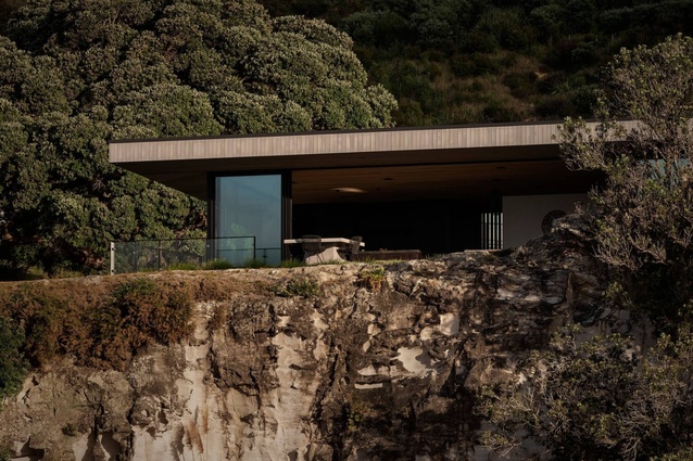 Clifftop House by Ponting Fitzgerald Architects. 