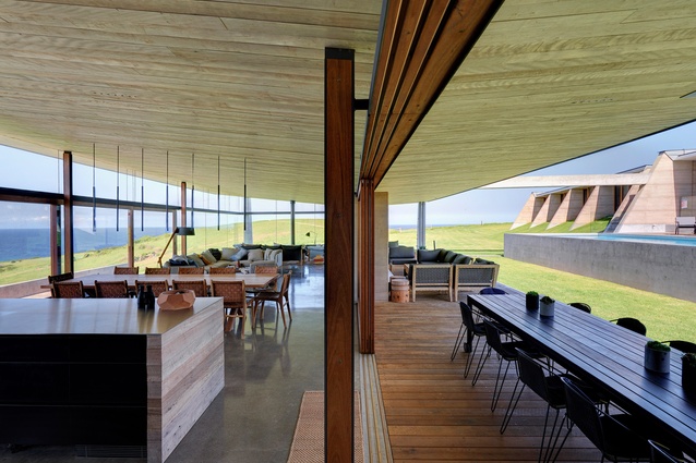 A sophisticated and restrained use of natural materials reinforces the sense of being “at one with the land.”