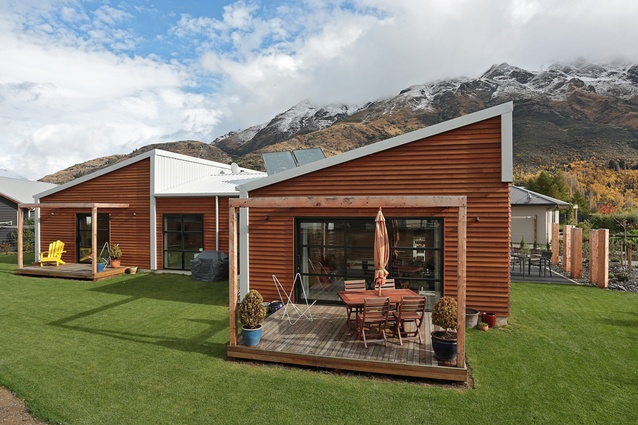 PlaceMakers New Homes $350,000 - $450,000 Gold Award winning house by Rilean Construction (Central Otago).