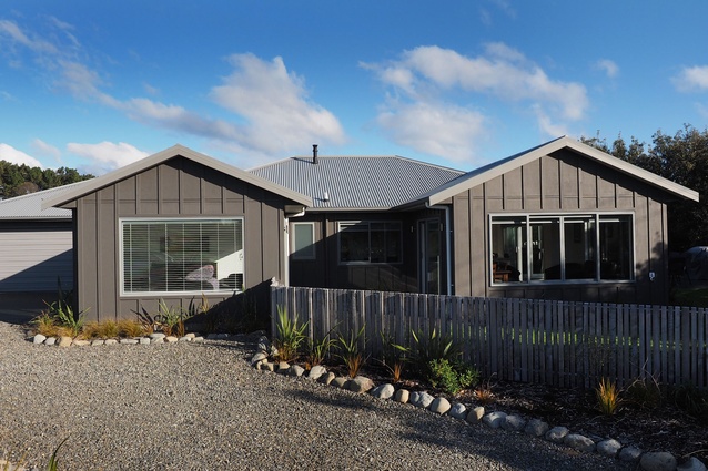 PlaceMakers New Homes $350,000-$450,000  and Gold Award winning house by David Reid Homes (Kapiti) in Peka Peka.